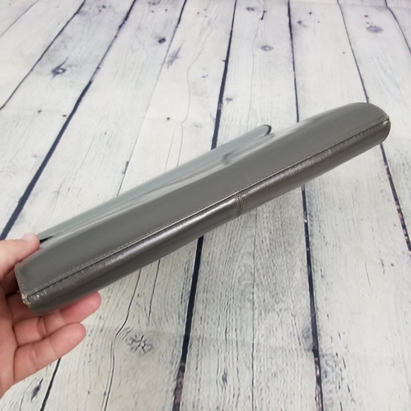 CORET | vintage flap close clutch purse - Picture 7 of 10